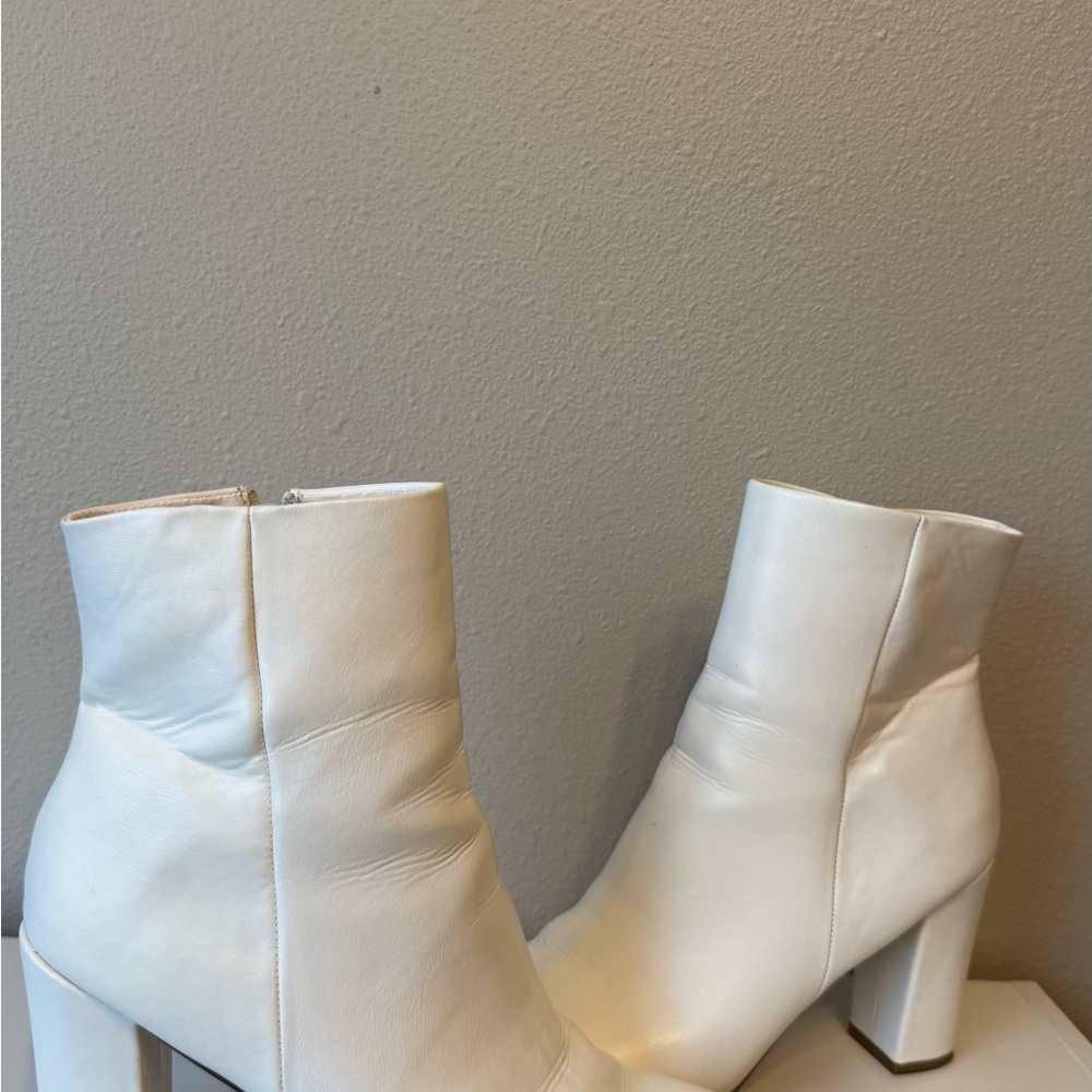 Elegant White Ankle Boots